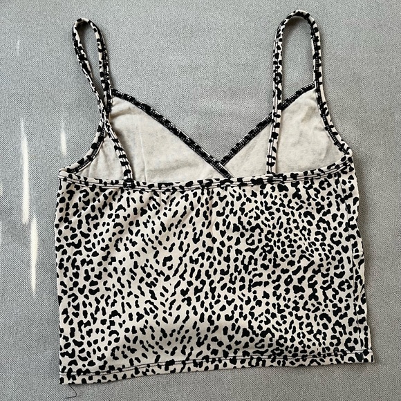 Cheetah crop top - Picture 3 of 4